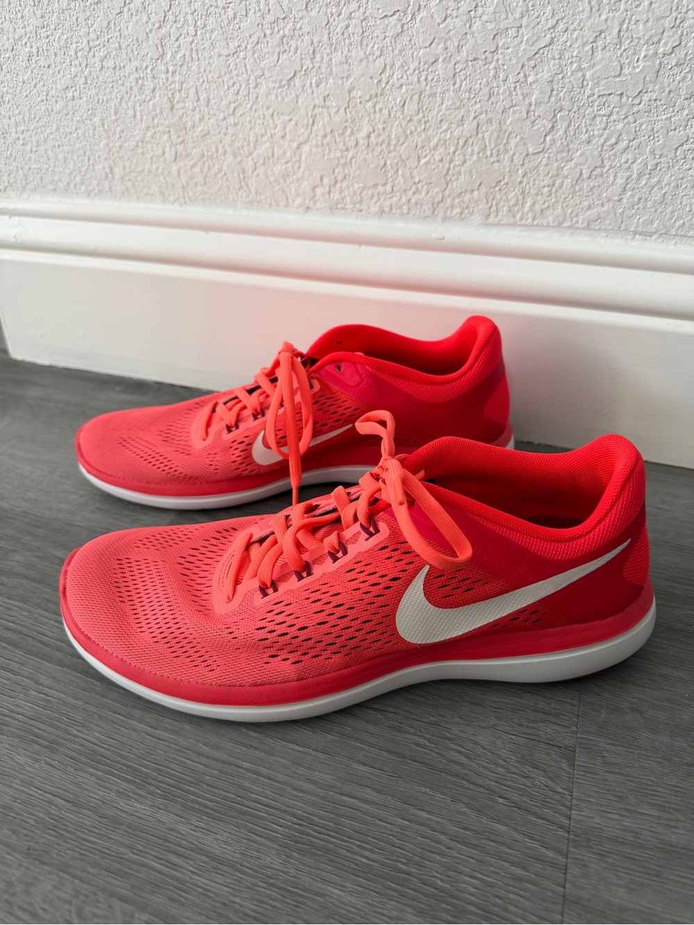 Nike Flex Womens Bright Mango Coral Running Shoes